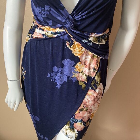 NWT Floral Navy Bodycon Asymmetrical Maxi Dress - Size 1X - Picture 3 of 11